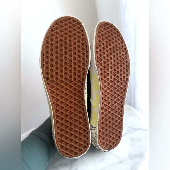 Vans Off The Wall Classic Slip On Size 11.5 - Picture 7 of 14
